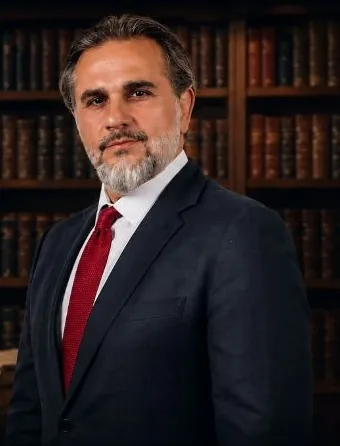 Retrato institucional de Marcos Monteiro, perito em computação forense